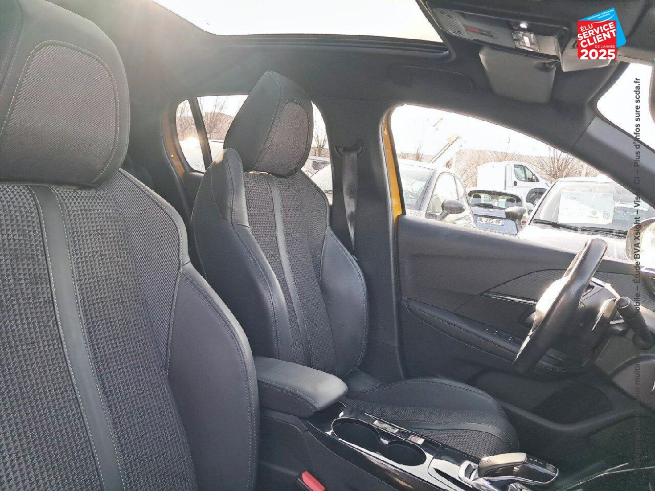 Véhicule d'occasion PEUGEOT 208 1.2 PURETECH 130CH SS GT LINE EAT8 chez Hyundai Chalons