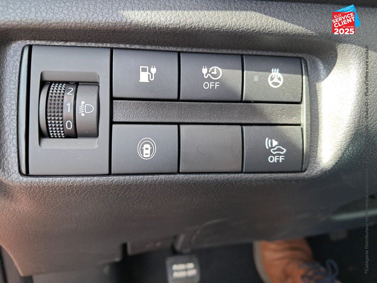 Véhicule d'occasion NISSAN LEAF 150CH 40KWH N-CONNECTA SIEGES CHAUF CAMERA chez Hyundai Epernay