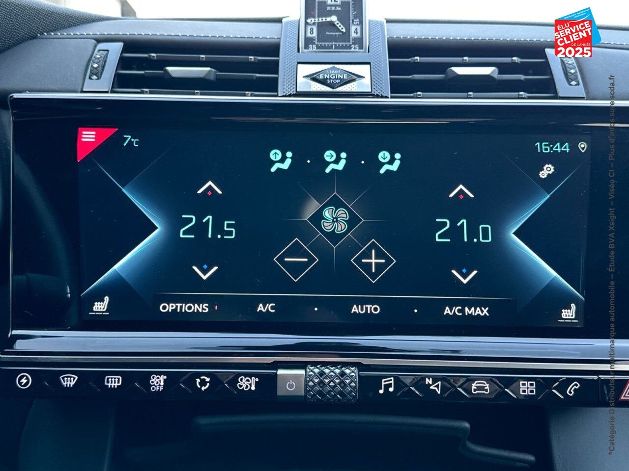 Véhicule d'occasion DS DS 7 CROSSBACK E-TENSE 4X4 300CH GRAND CHIC chez Volvo Chalons
