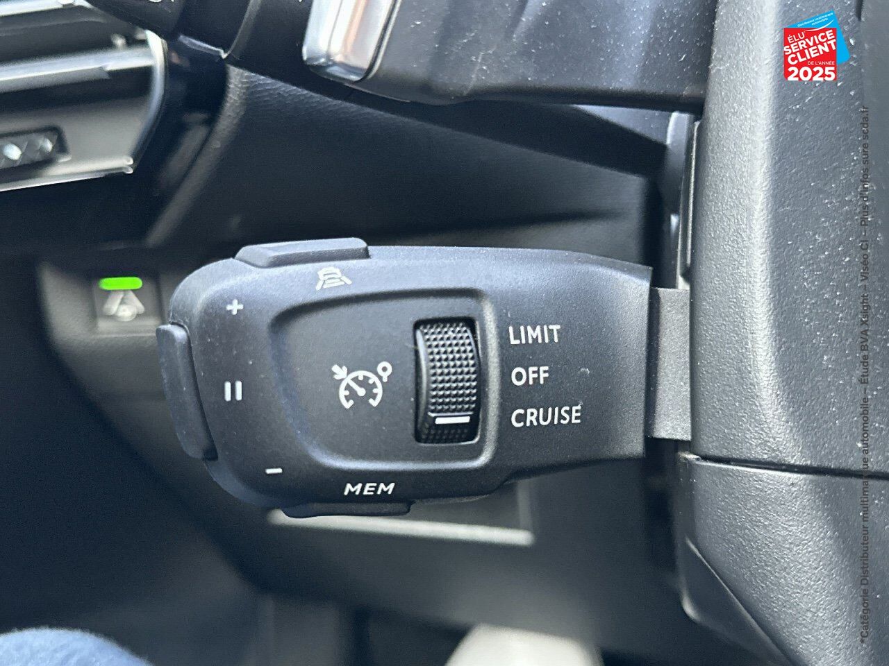 Véhicule d'occasion DS DS 7 CROSSBACK E-TENSE 4X4 300CH GRAND CHIC chez Volvo Chalons