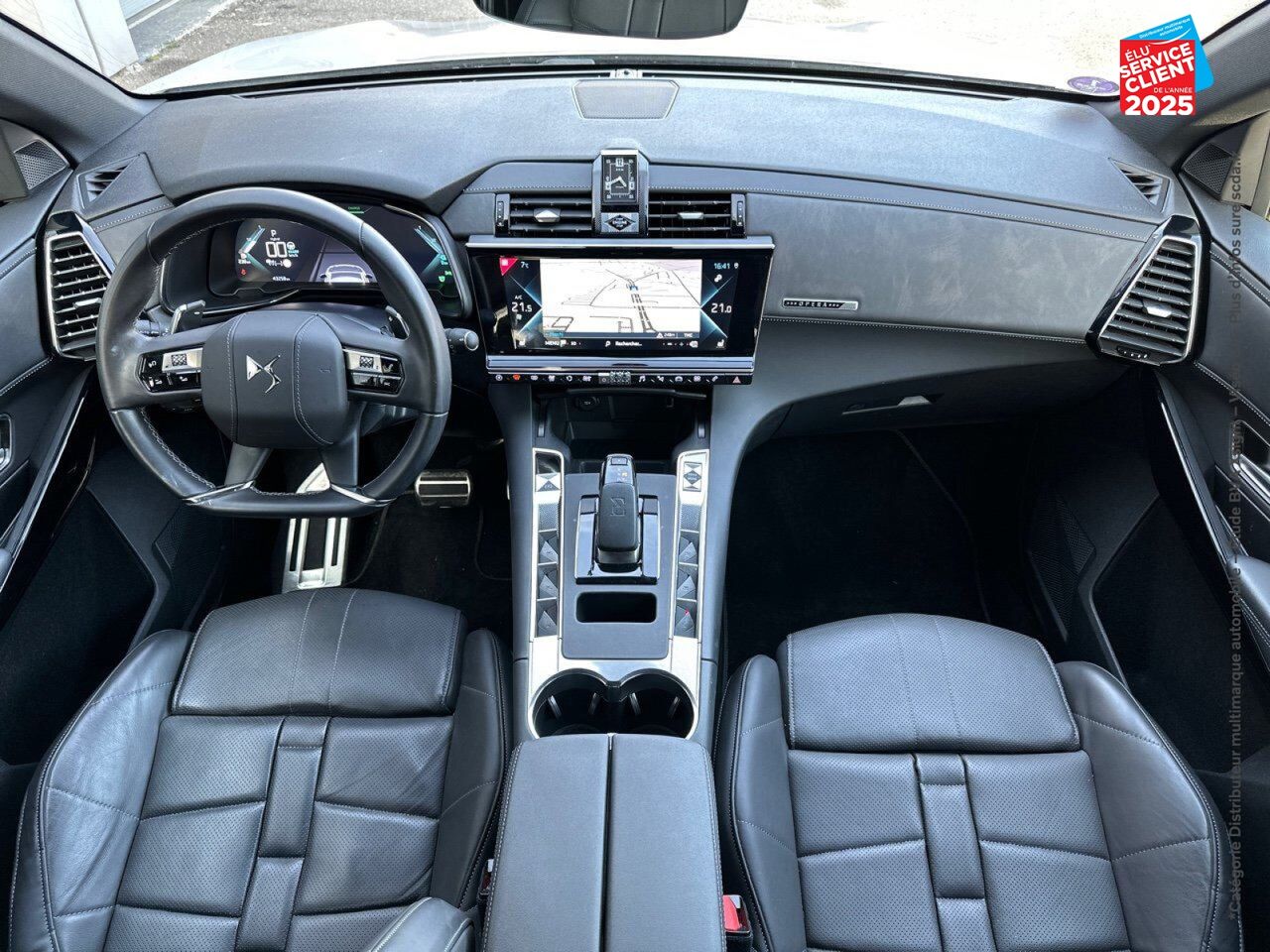 Véhicule d'occasion DS DS 7 CROSSBACK E-TENSE 4X4 300CH GRAND CHIC chez Volvo Chalons