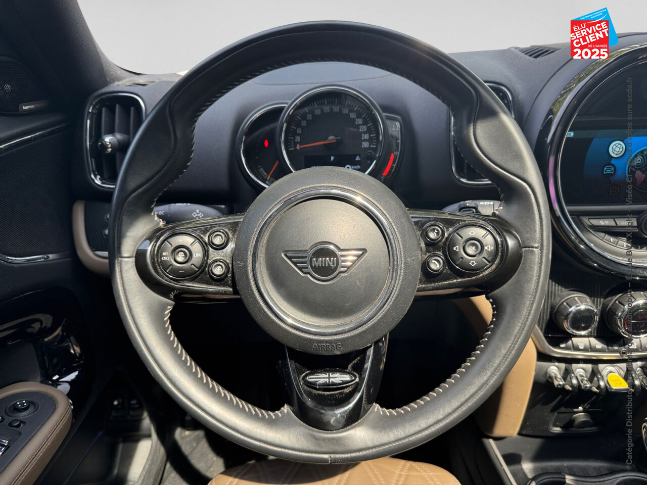 Véhicule d'occasion MINI COUNTRYMAN COOPER SE 136CH + 88CH LONGSTONE ALL4 BVA TOUVRANT GPS CAMERA CARPLAY H/KARDON HUD chez Toyota Thionville