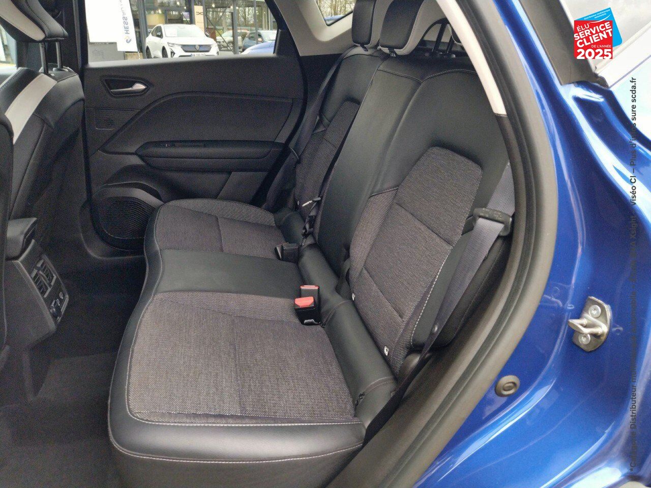 Véhicule d'occasion RENAULT CAPTUR 1.6 E-TECH HYBRIDE RECHARGEABLE 160CH TECHNO chez Opel Bar le Duc