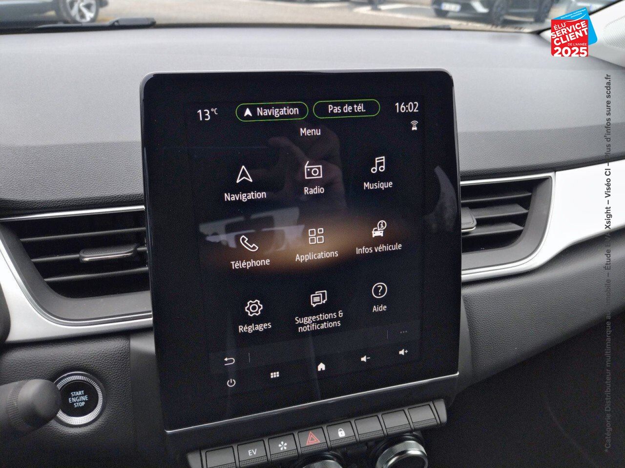 Véhicule d'occasion RENAULT CAPTUR 1.6 E-TECH HYBRIDE RECHARGEABLE 160CH TECHNO chez Opel Bar le Duc