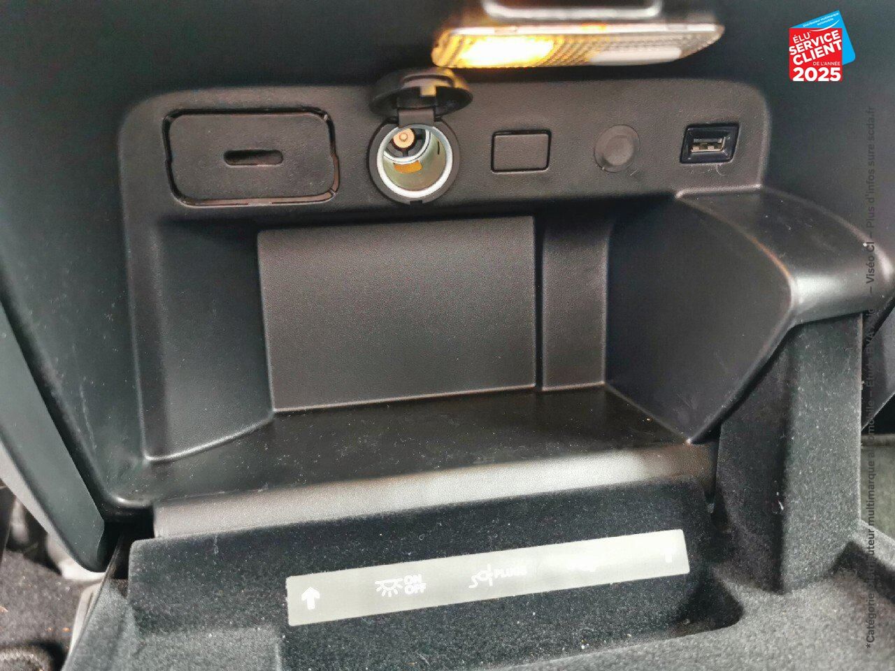 Véhicule d'occasion CITROEN C4 SPACETOURER PURETECH 130CH S/S FEEL EAT8 7CV GPS CAMERA CARPLAY chez Hyundai Chalons