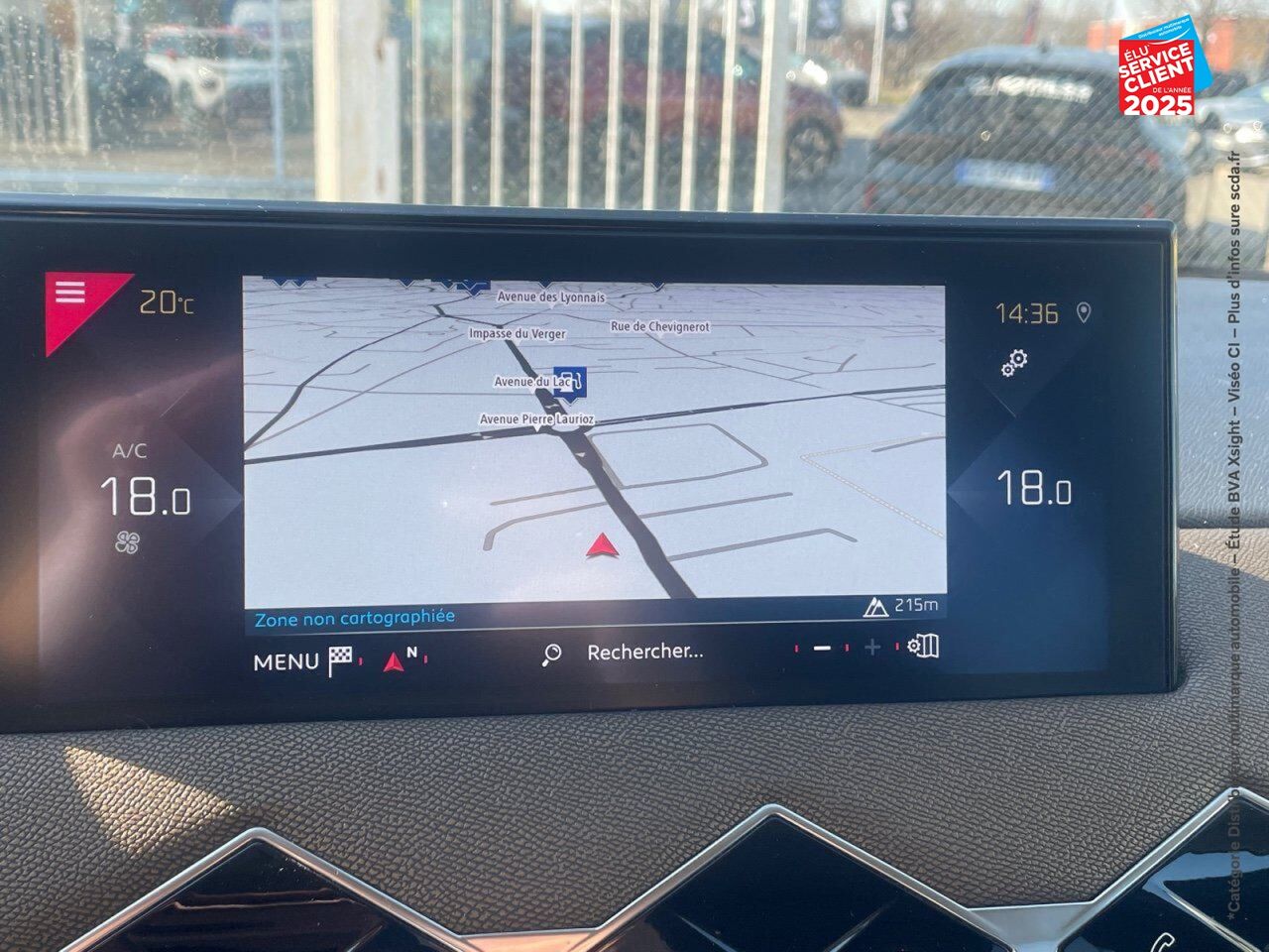 Véhicule d'occasion DS DS 3 CROSSBACK PURETECH 130CH SO CHIC AUTOMATIQUE SIEGES CUIR GPS CAMERA chez Opel Verdun