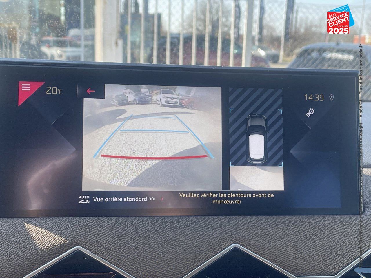 Véhicule d'occasion DS DS 3 CROSSBACK PURETECH 130CH SO CHIC AUTOMATIQUE SIEGES CUIR GPS CAMERA chez Opel Verdun
