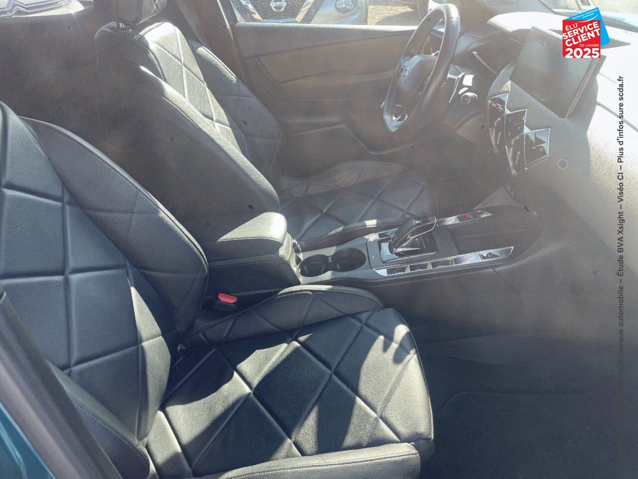 Véhicule d'occasion DS DS 3 CROSSBACK PURETECH 130CH SO CHIC AUTOMATIQUE SIEGES CUIR GPS CAMERA chez Opel Verdun