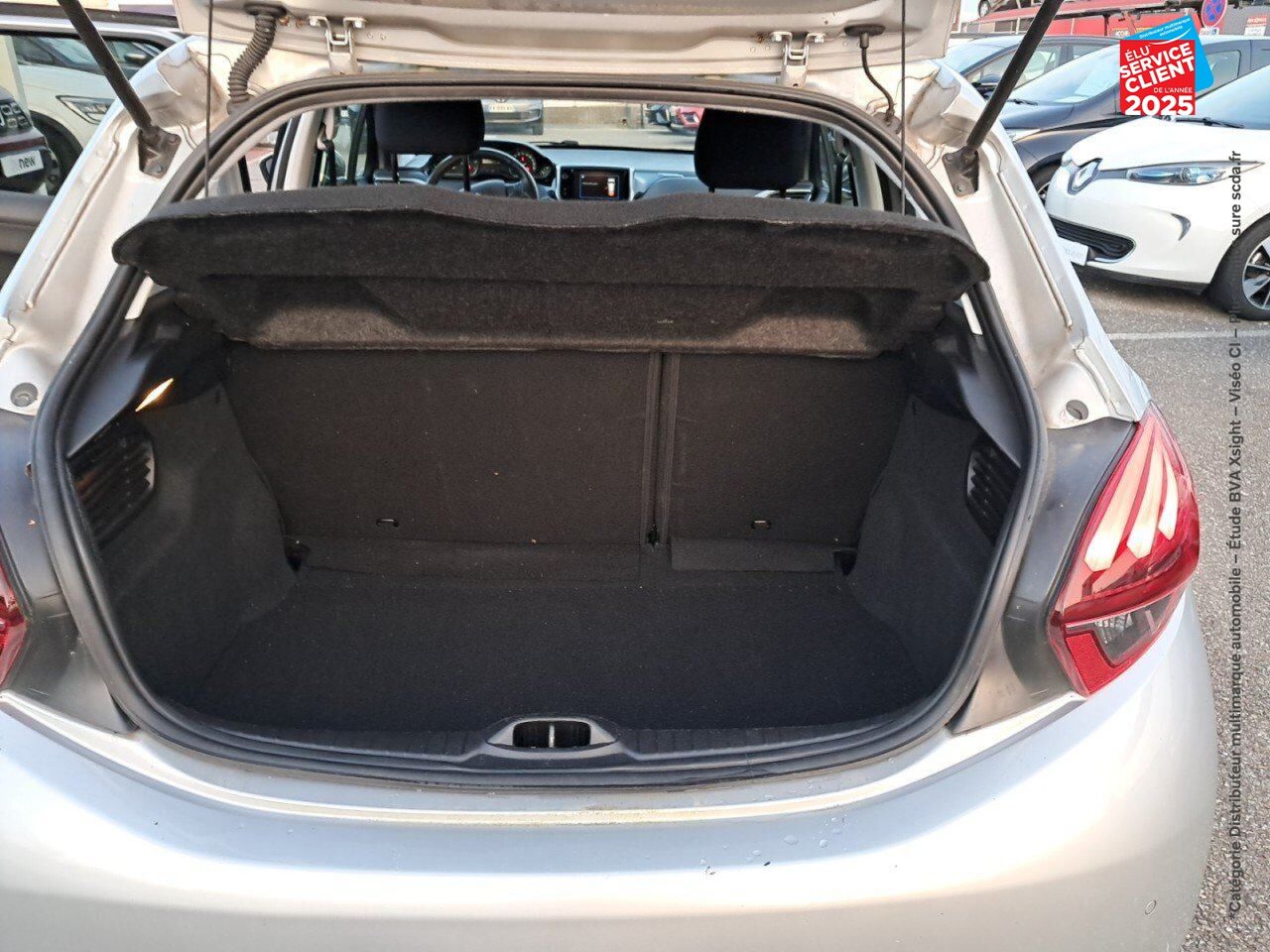 Véhicule d'occasion PEUGEOT 208 1.2 PURETECH 82CH STYLE 5P chez Toyota Saint Dizier