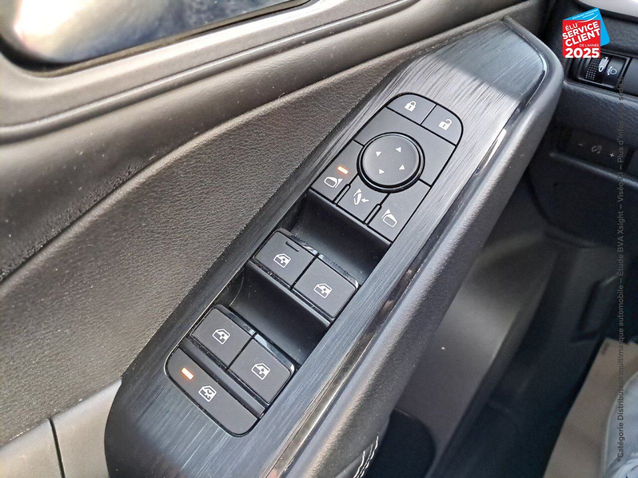 Véhicule d'occasion NISSAN QASHQAI 1.3 MILD HYBRID 140CH BUSINESS EDITION 2022 chez Toyota Metz