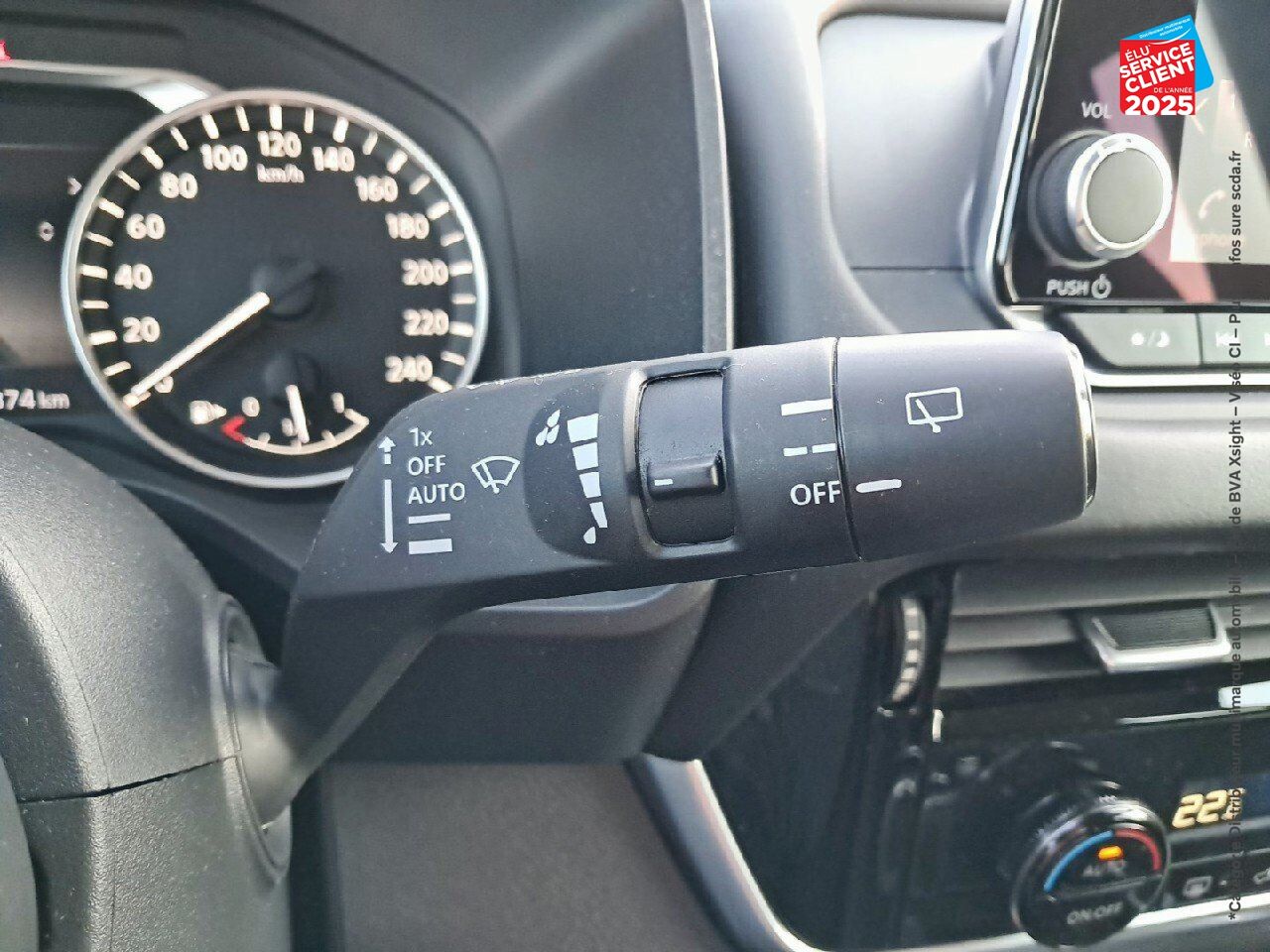 Véhicule d'occasion NISSAN QASHQAI 1.3 MILD HYBRID 140CH BUSINESS EDITION 2022 chez Toyota Metz