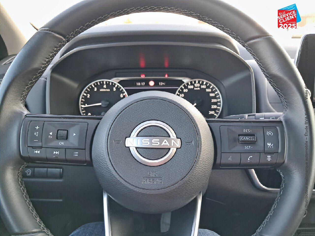 Véhicule d'occasion NISSAN QASHQAI 1.3 MILD HYBRID 140CH BUSINESS EDITION 2022 chez Toyota Metz