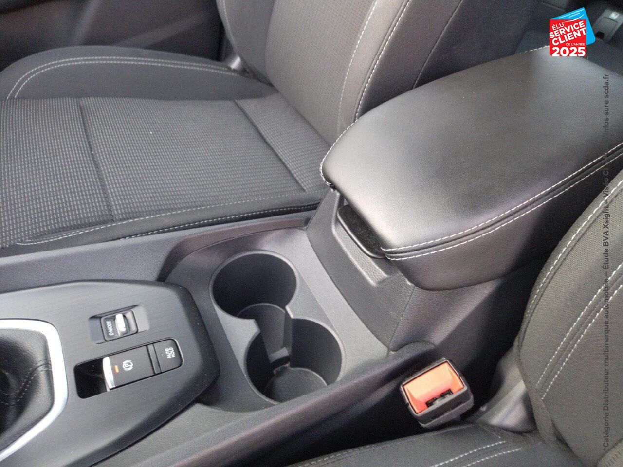 Véhicule d'occasion NISSAN QASHQAI 1.3 MILD HYBRID 140CH BUSINESS EDITION 2022 chez Nissan Qashqai occasion