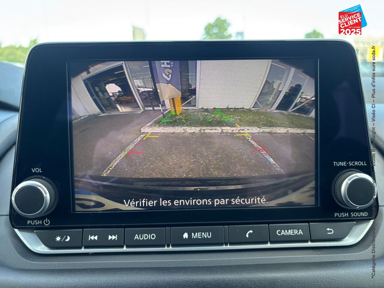 Véhicule d'occasion NISSAN QASHQAI 1.3 MILD HYBRID 140CH BUSINESS EDITION 2022 CAMERA chez Renault Saint-Louis