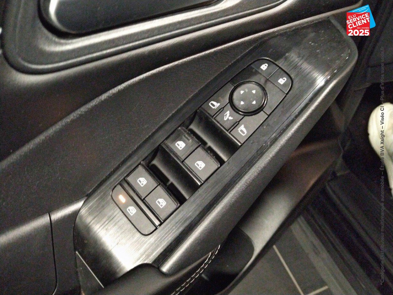 Véhicule d'occasion NISSAN QASHQAI 1.3 MILD HYBRID 140CH BUSINESS EDITION 2022 CAMERA chez Renault Colmar
