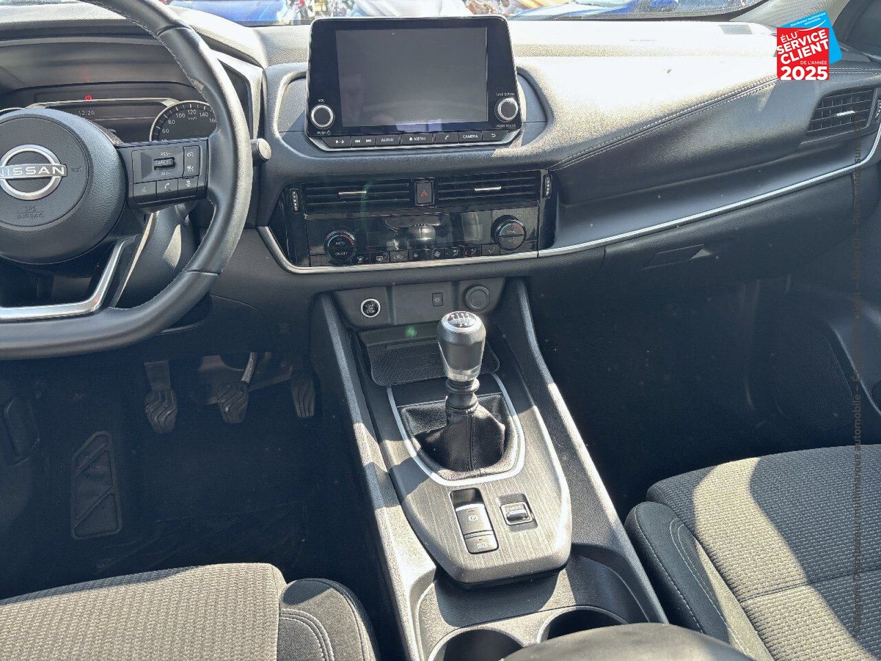 Véhicule d'occasion NISSAN QASHQAI 1.3 MILD HYBRID 140CH BUSINESS EDITION 2022 CAMERA chez Nissan Qashqai occasion