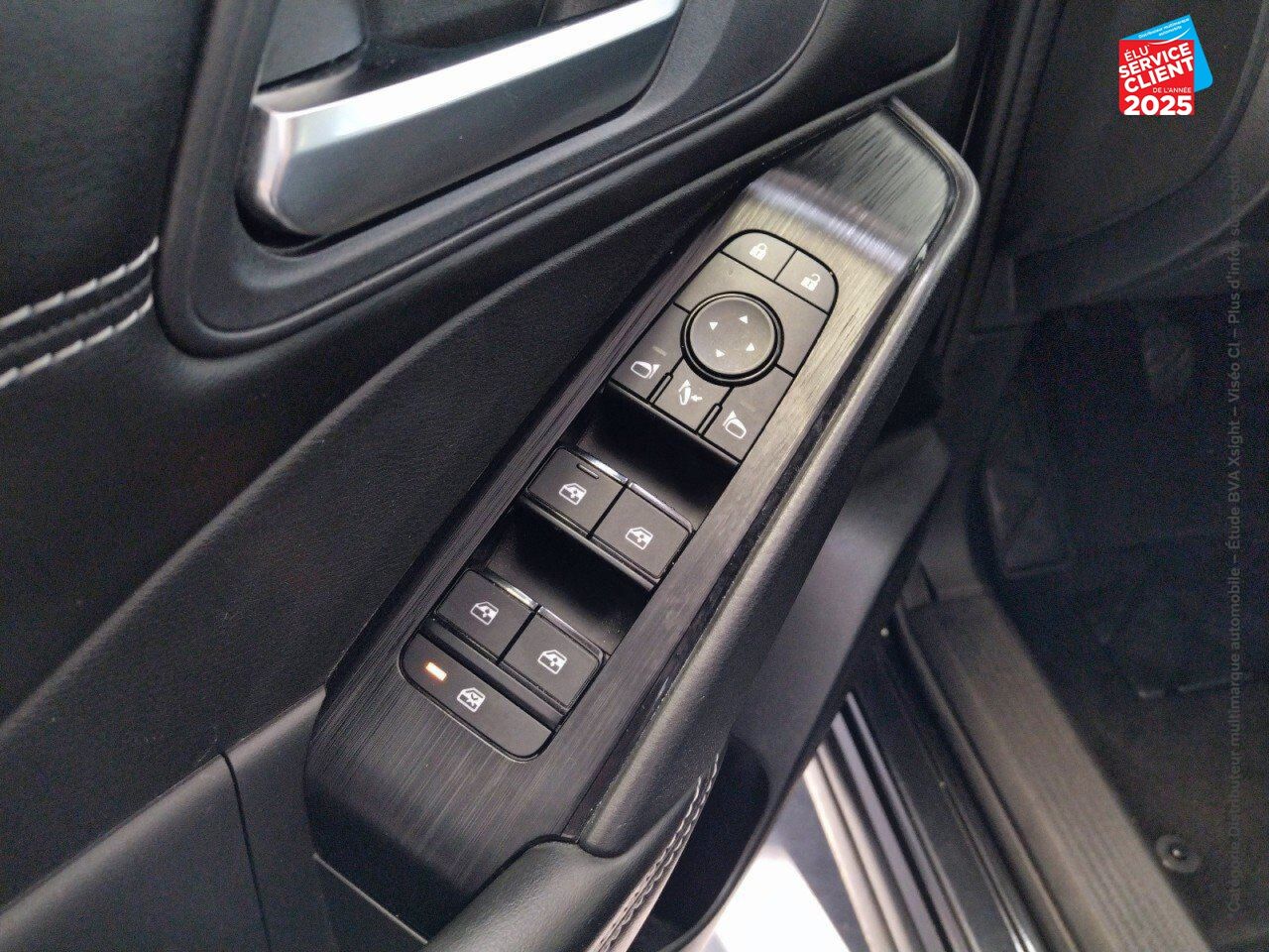 Véhicule d'occasion NISSAN QASHQAI 1.3 MILD HYBRID 140CH BUSINESS EDITION 2022 chez Nissan Montbéliard