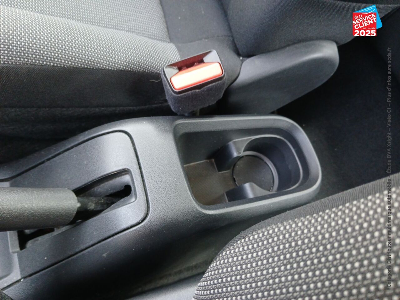 Véhicule d'occasion CITROEN C3 PURETECH 110CH SHINE SS E6.D-TEMP chez Renault Colmar