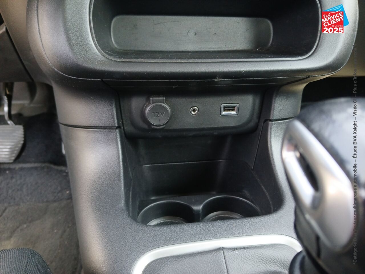 Véhicule d'occasion CITROEN C3 PURETECH 110CH SHINE SS E6.D-TEMP chez Renault Colmar