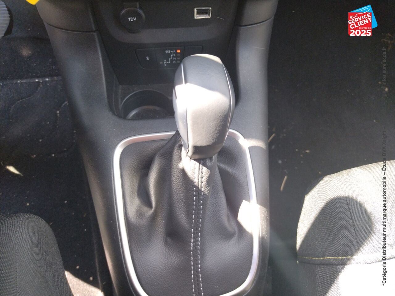Véhicule d'occasion CITROEN C3 1.2 PURETECH 110CH SS SHINE EAT6 chez Renault Saint-Louis