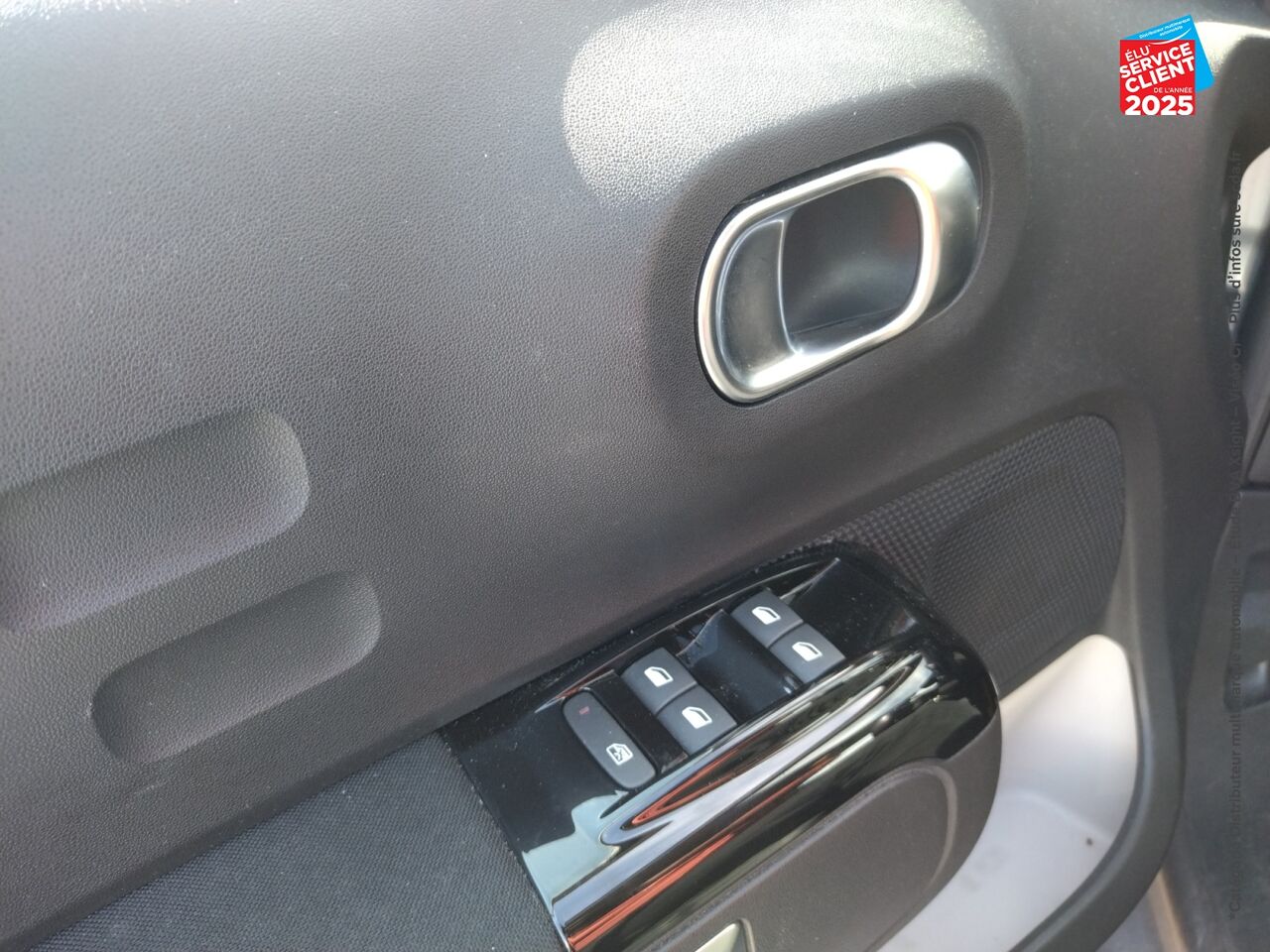 Véhicule d'occasion CITROEN C3 1.2 PURETECH 110CH SS SHINE EAT6 chez Renault Saint-Louis