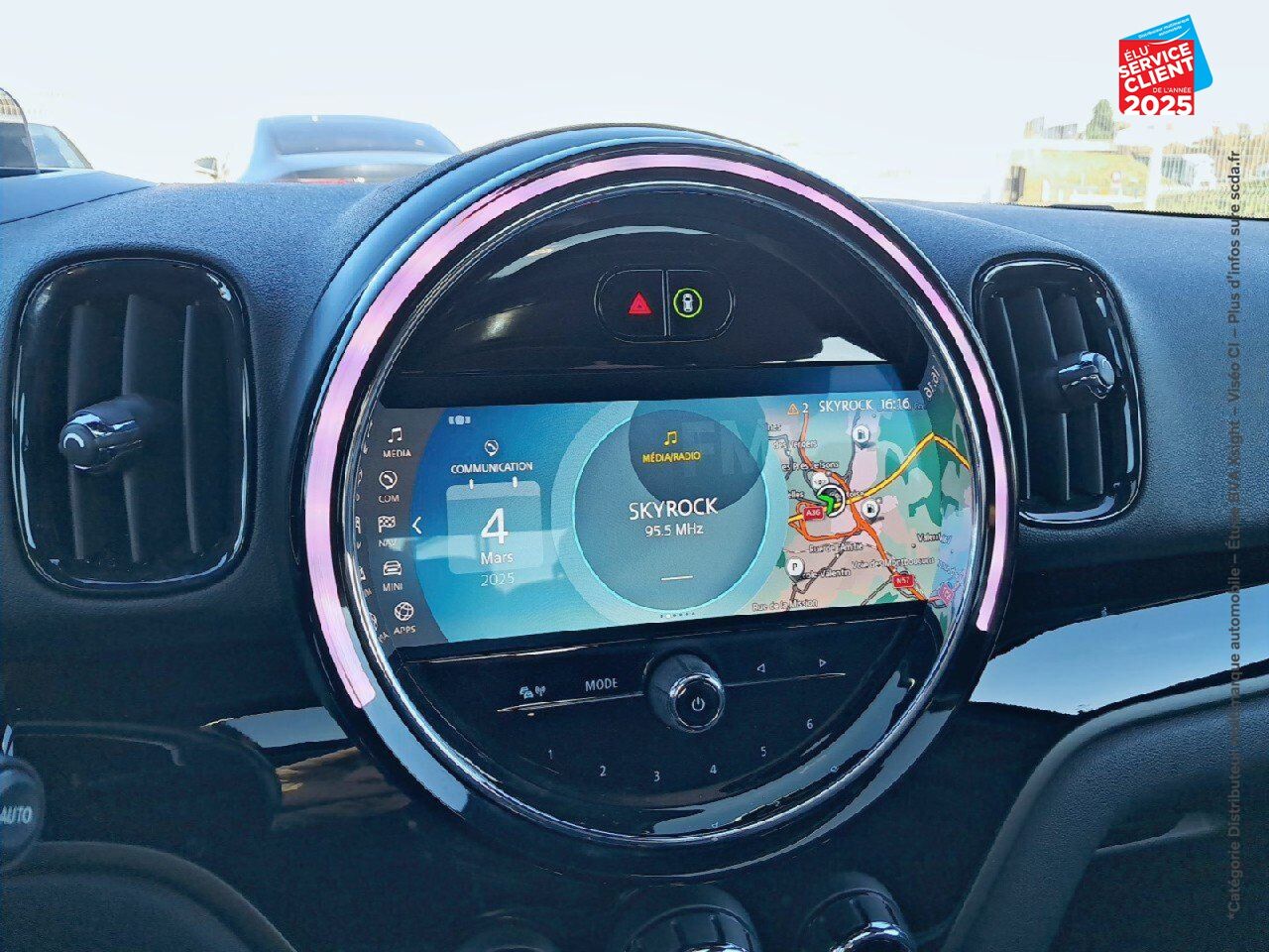 Véhicule d'occasion MINI COUNTRYMAN COOPER SE 125CH + 95CH NORTHWOOD ALL4 BVA6 TOUVRANT SIEGES CHAUF GPS CAMERA chez Renault Sélestat