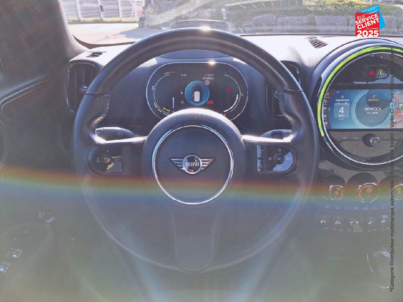 Véhicule d'occasion MINI COUNTRYMAN COOPER SE 125CH + 95CH NORTHWOOD ALL4 BVA6 TOUVRANT SIEGES CHAUF GPS CAMERA chez Renault Sélestat