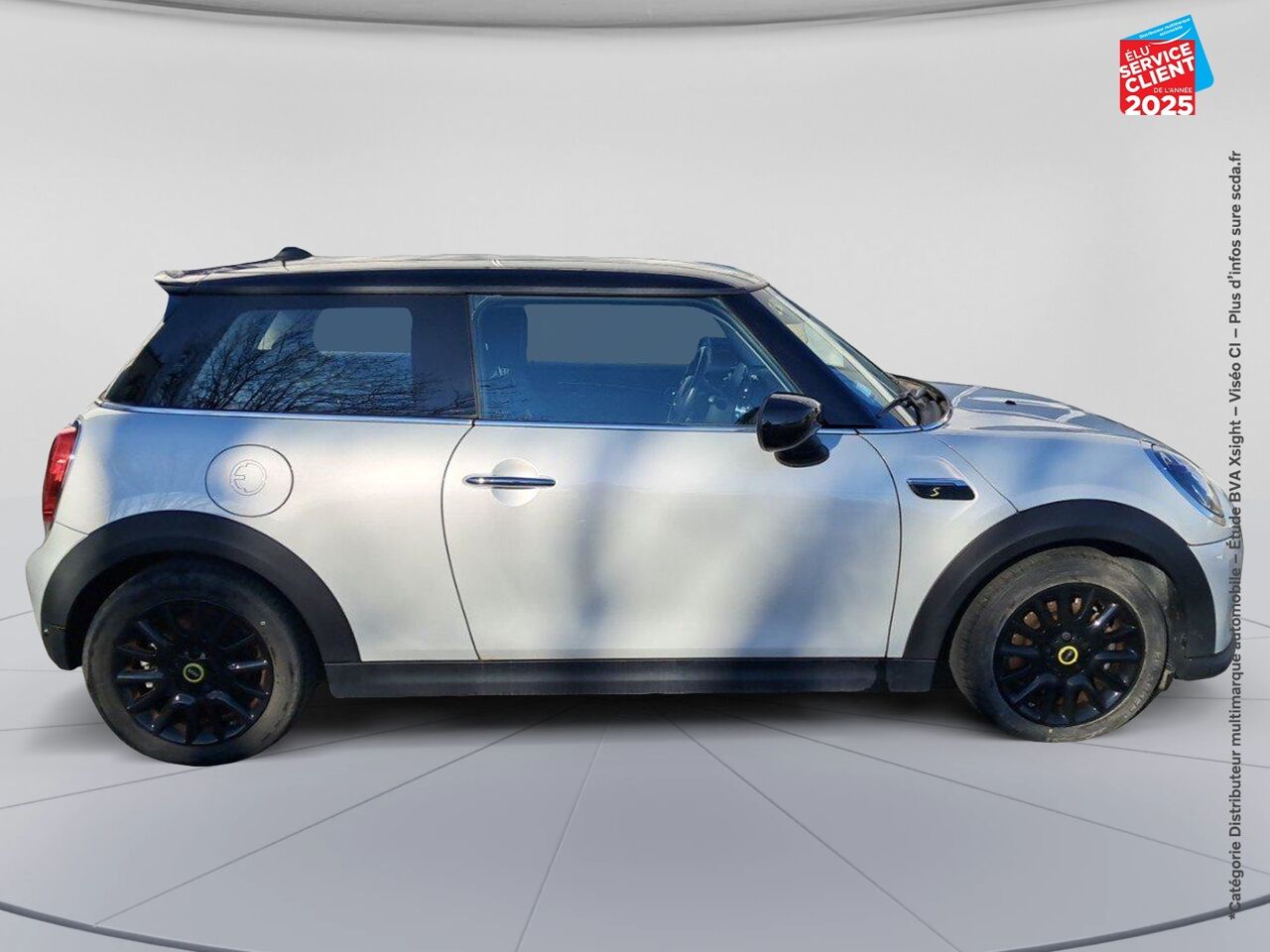 Véhicule d'occasion MINI MINI COOPER SE 184CH BUSINESS DESIGN BVA chez BMW Dole
