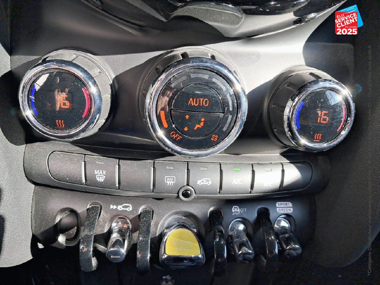 Véhicule d'occasion MINI MINI COOPER SE 184CH BUSINESS DESIGN BVA chez BMW Dole