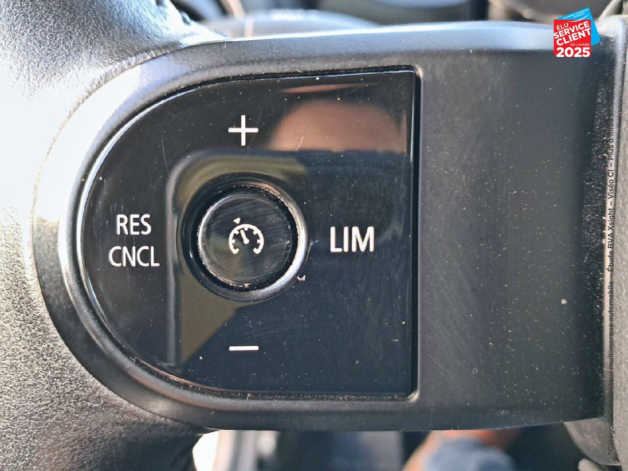Véhicule d'occasion MINI MINI COOPER SE 184CH BUSINESS DESIGN BVA chez BMW Dole