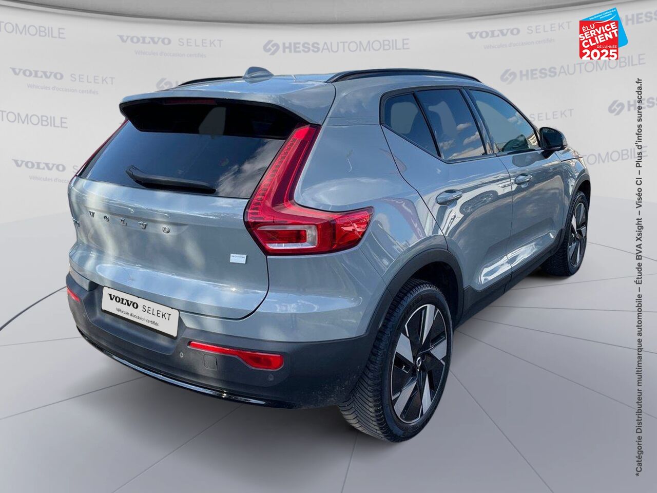 Véhicule d'occasion VOLVO XC40 RECHARGE 238CH ESSENTIAL chez BMW Besançon