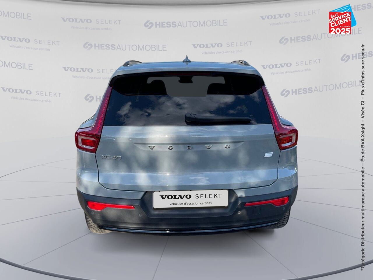 Véhicule d'occasion VOLVO XC40 RECHARGE 238CH ESSENTIAL chez BMW Besançon