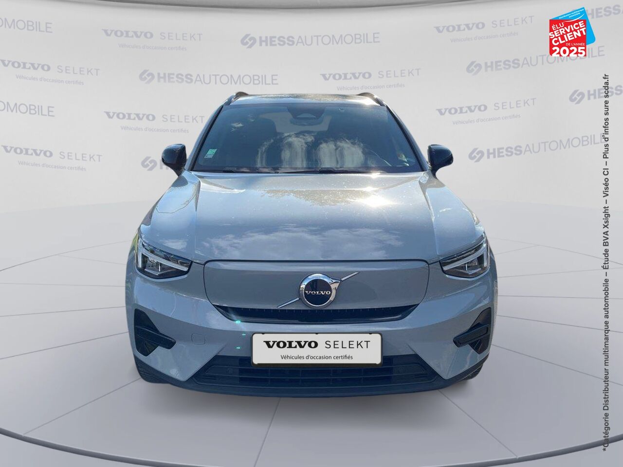 Véhicule d'occasion VOLVO XC40 RECHARGE 238CH ESSENTIAL chez BMW Besançon