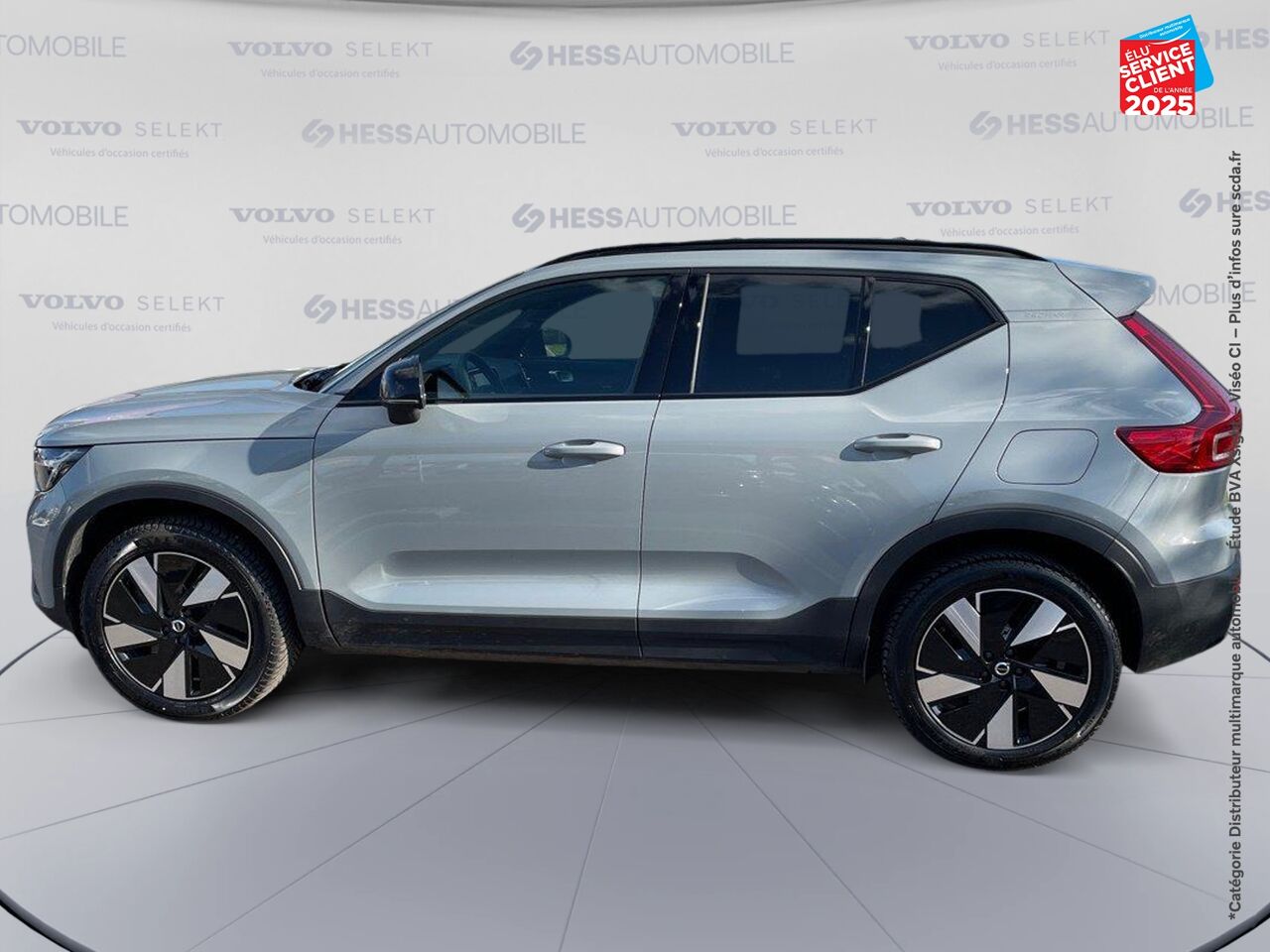 Véhicule d'occasion VOLVO XC40 RECHARGE 238CH ESSENTIAL chez BMW Besançon