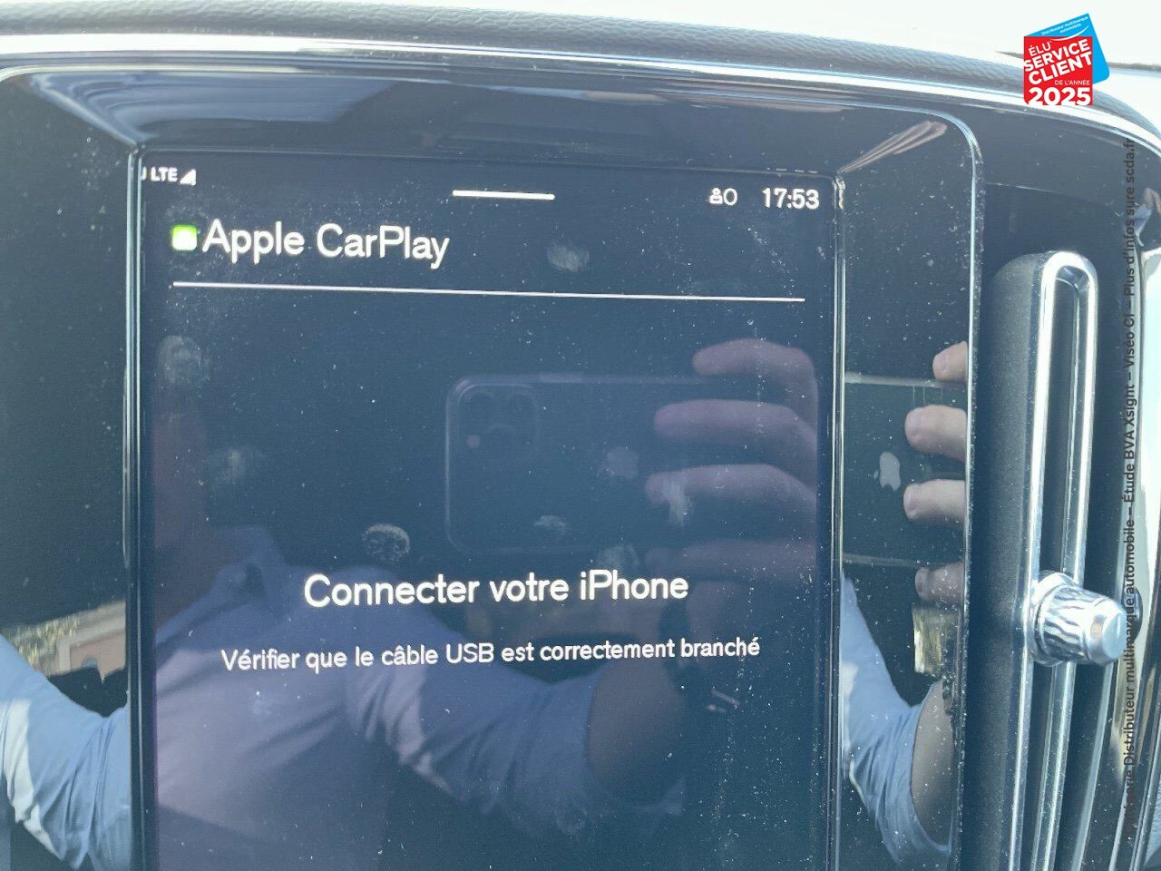 Véhicule d'occasion VOLVO XC40 RECHARGE 238CH ESSENTIAL chez BMW Besançon