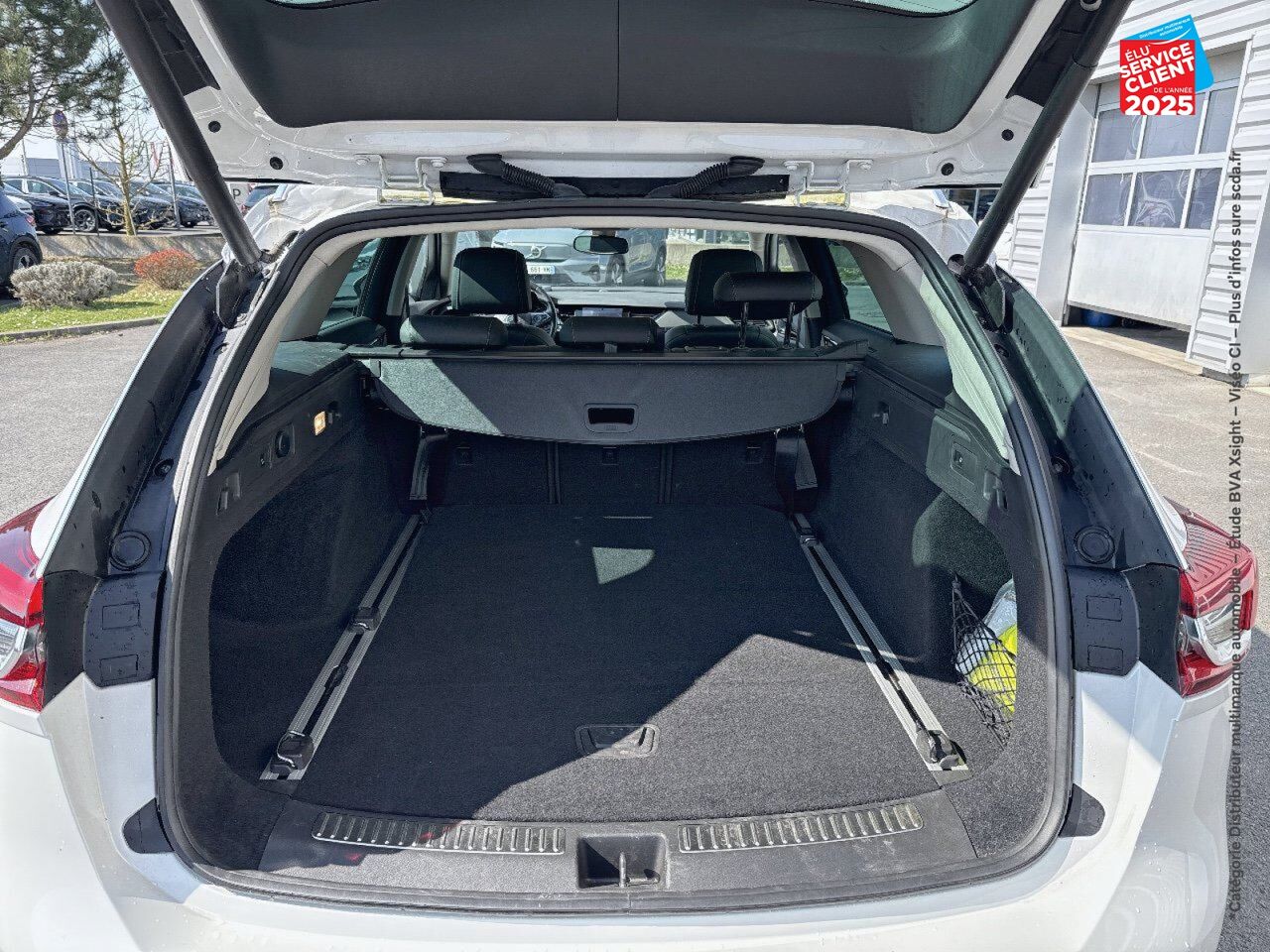 Véhicule d'occasion OPEL INSIGNIA SP TOURER 2.0 D 170CH ULTIMATE AT8 EURO6DT chez Fiat Strasbourg