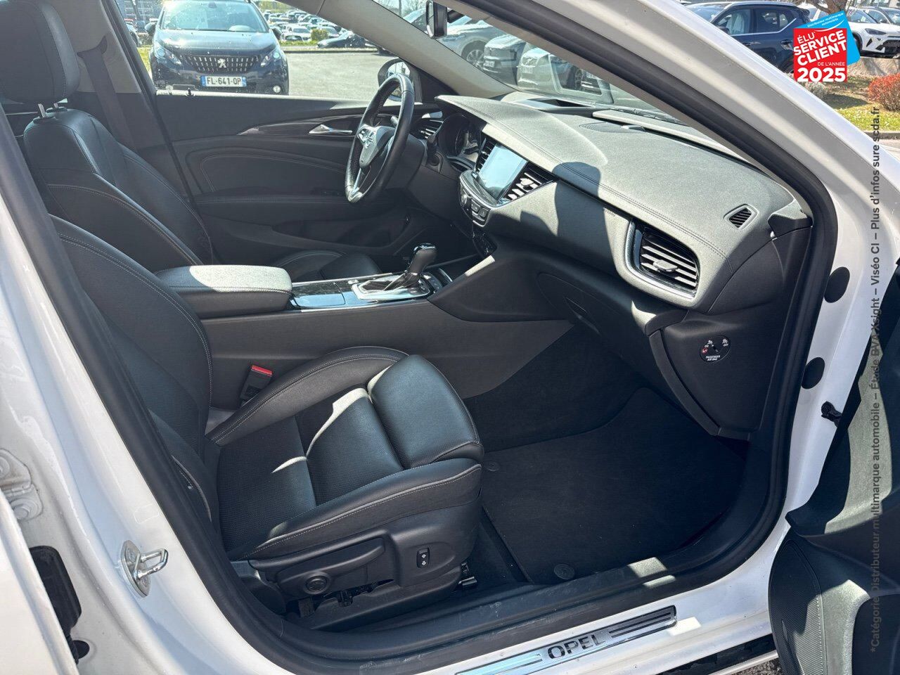 Véhicule d'occasion OPEL INSIGNIA SP TOURER 2.0 D 170CH ULTIMATE AT8 EURO6DT chez Fiat Strasbourg