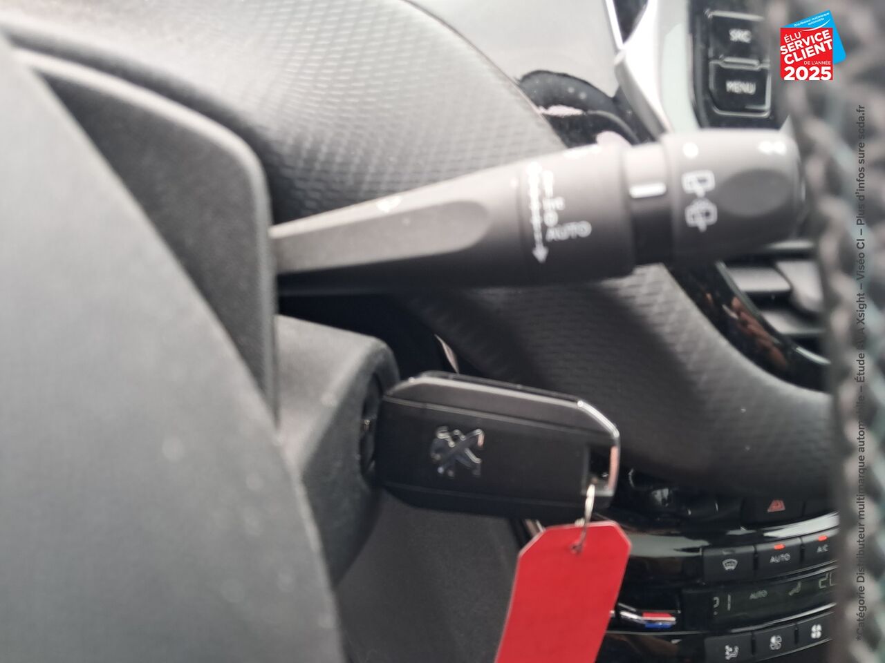 Véhicule d'occasion PEUGEOT 2008 1.2 PURETECH 110CH E6.C CROSSWAY SS EAT6 chez Dacia Montbéliard