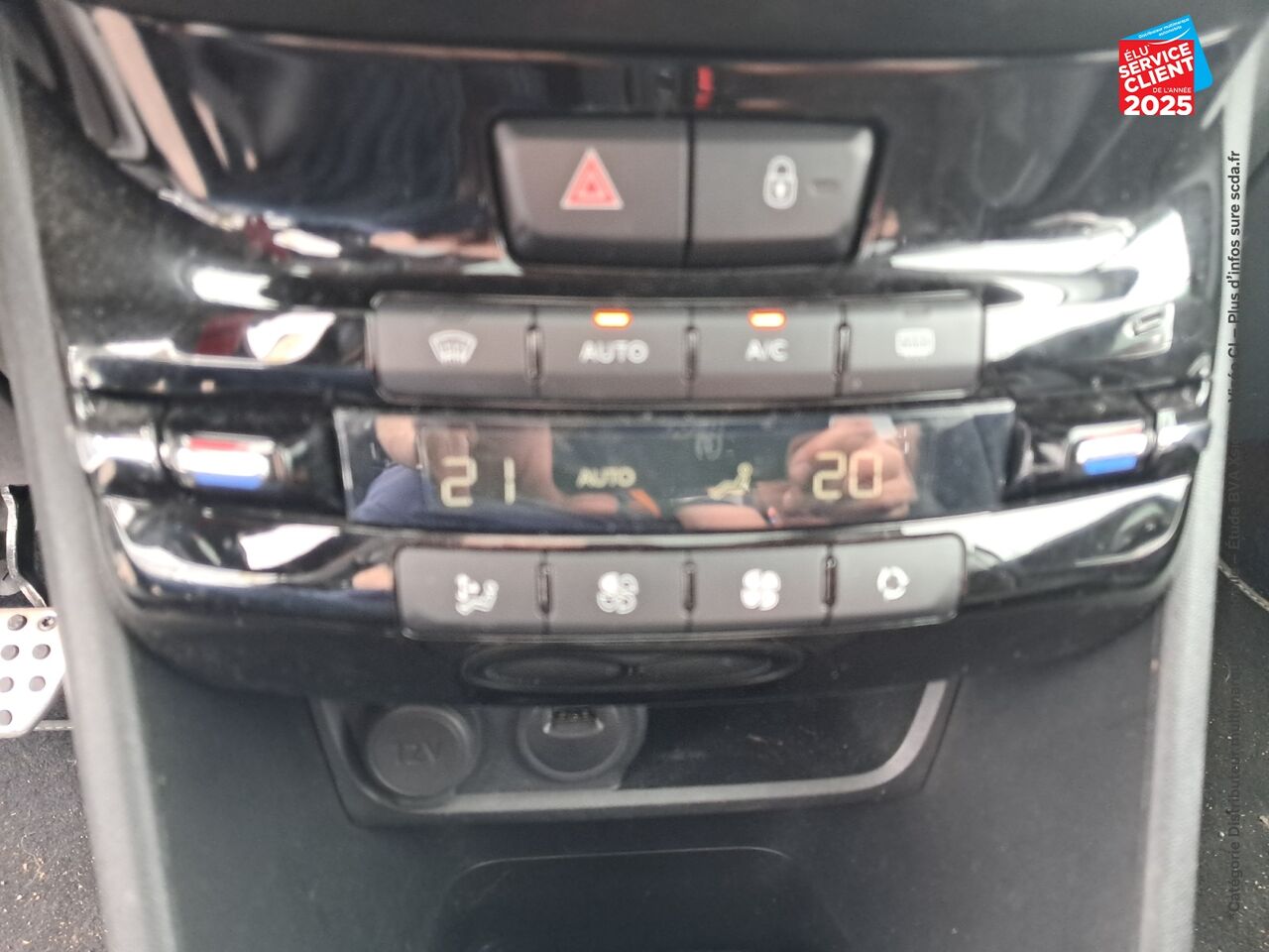 Véhicule d'occasion PEUGEOT 2008 1.2 PURETECH 110CH E6.C CROSSWAY SS EAT6 chez Dacia Montbéliard