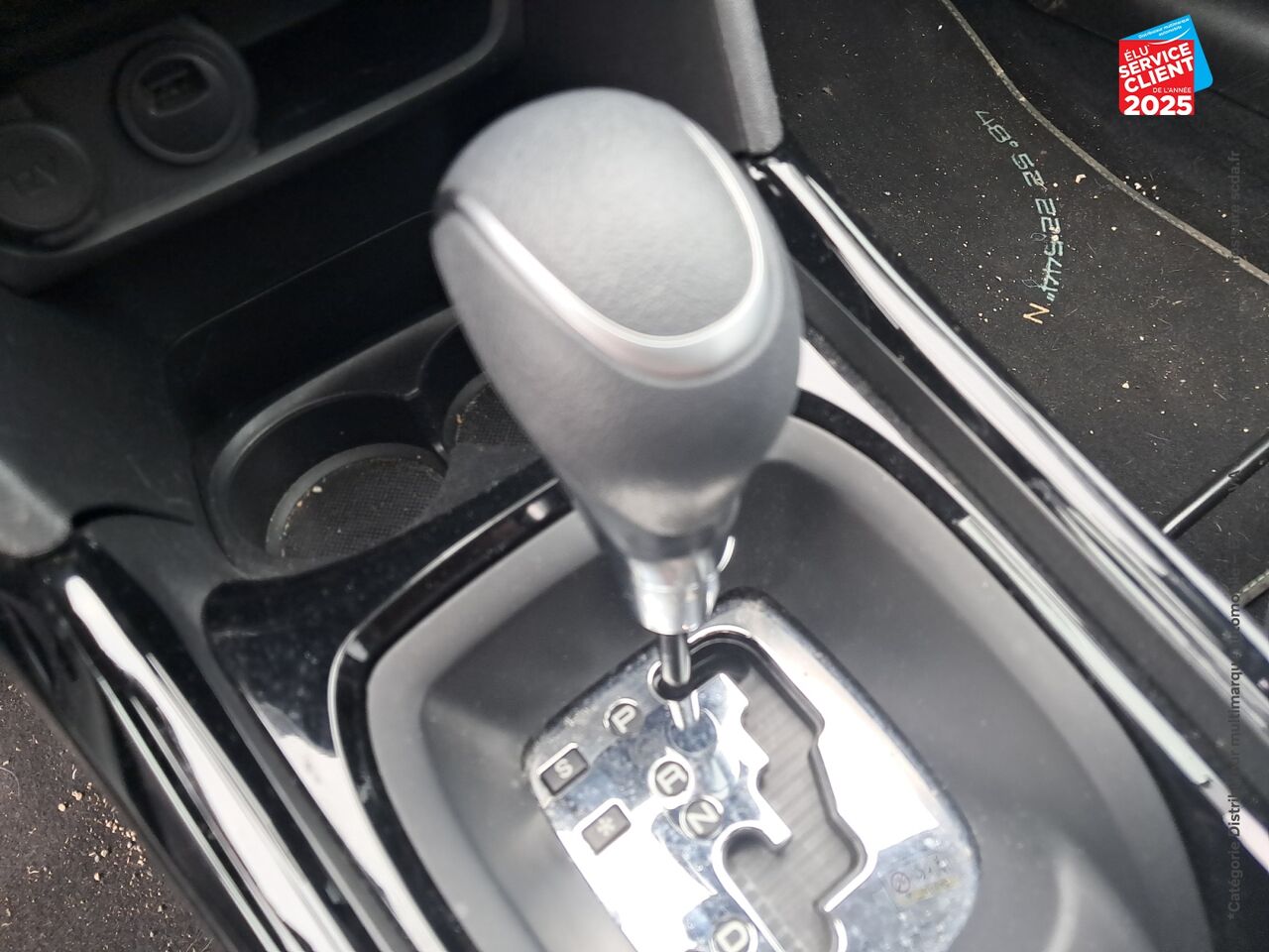 Véhicule d'occasion PEUGEOT 2008 1.2 PURETECH 110CH E6.C CROSSWAY SS EAT6 chez Dacia Montbéliard