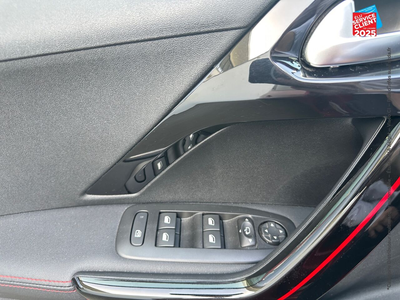 Véhicule d'occasion PEUGEOT 208 1.2 PURETECH 110CH E6.C GT LINE SS 5P chez Toyota Thionville