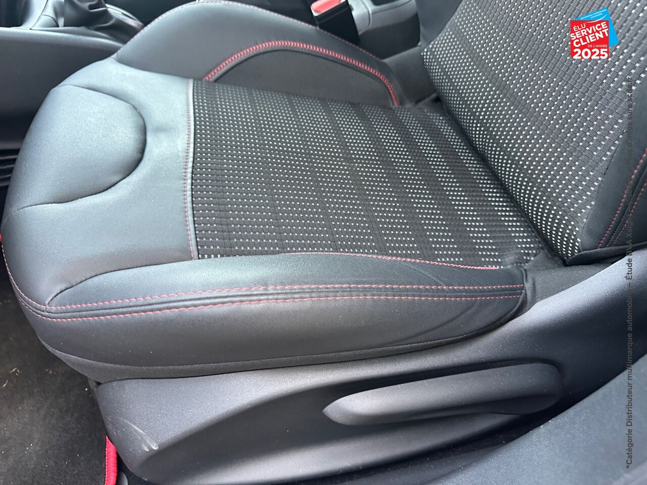 Véhicule d'occasion PEUGEOT 208 1.2 PURETECH 110CH E6.C GT LINE SS 5P chez Toyota Thionville