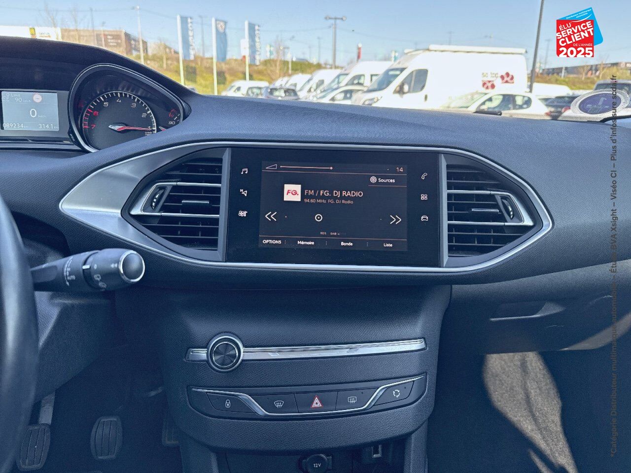 Véhicule d'occasion PEUGEOT 308 1.2 PURETECH 130CH E6.3 S/S ALLURE GPS CAMERA CARPLAY chez Fiat Besançon
