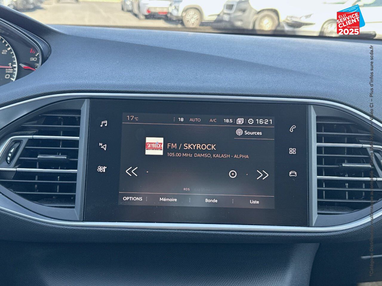Véhicule d'occasion PEUGEOT 308 1.2 PURETECH 130CH E6.3 S/S ALLURE GPS CAMERA CARPLAY chez Fiat Besançon