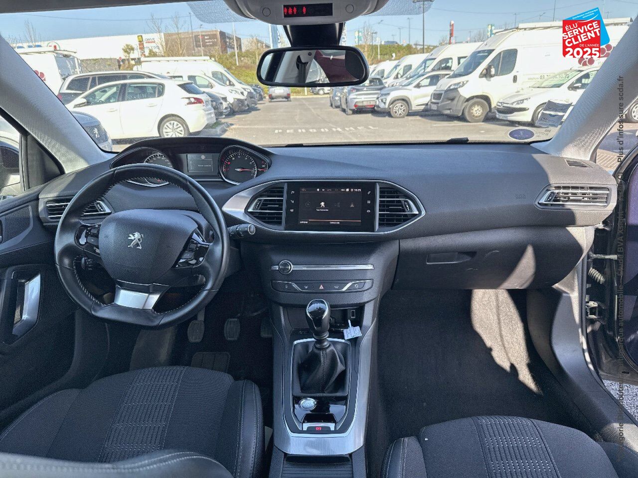 Véhicule d'occasion PEUGEOT 308 1.2 PURETECH 130CH E6.3 S/S ALLURE GPS CAMERA CARPLAY chez Fiat Besançon