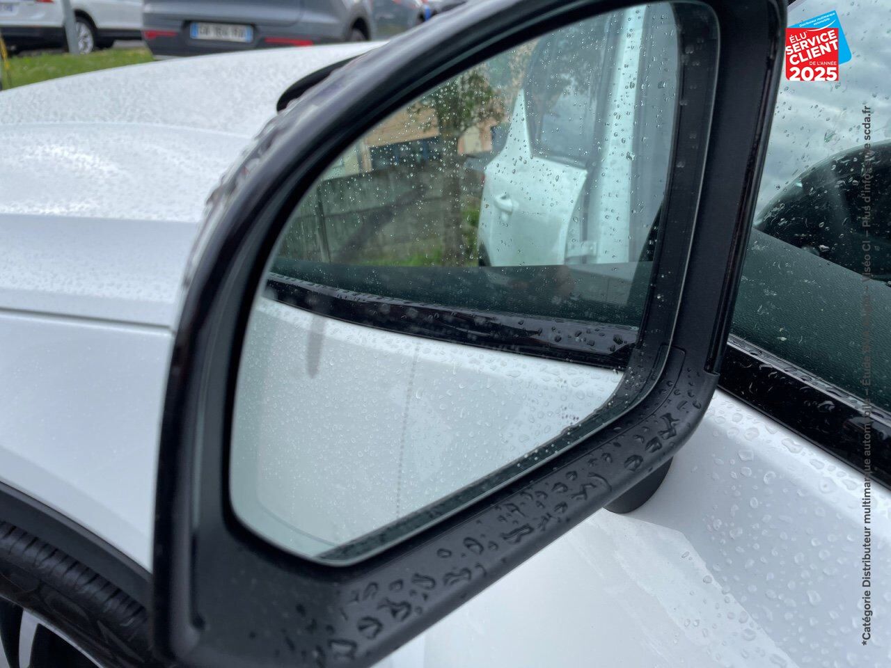 Véhicule d'occasion VOLVO XC40 T3 163CH R-DESIGN GEARTRONIC 8 chez Volvo Epernay