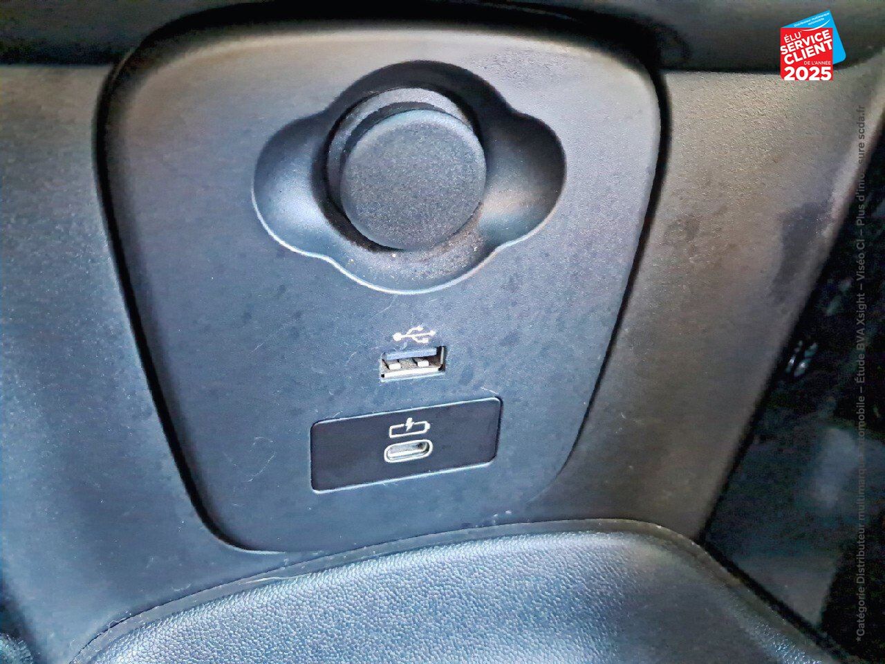 Véhicule d'occasion MINI MINI COOPER SE 184CH EDITION PREMIUM BVA 5CV SIEGES CHAUF GPS CAMERA chez BMW Pontarlier