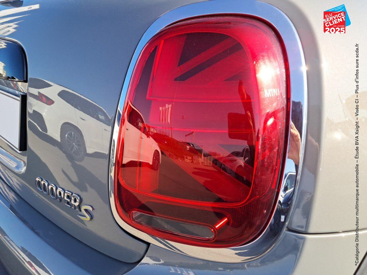 Véhicule d'occasion MINI MINI COOPER SE 184CH EDITION PREMIUM BVA 5CV SIEGES CHAUF GPS CAMERA chez BMW Pontarlier