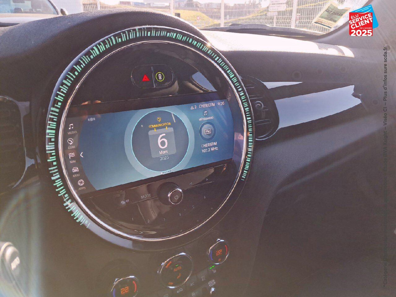 Véhicule d'occasion MINI MINI COOPER SE 184CH EDITION PREMIUM BVA 5CV SIEGES CHAUF GPS CAMERA chez BMW Pontarlier