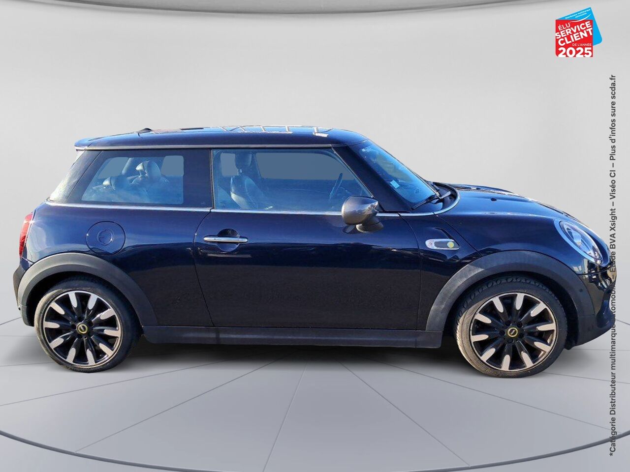 Véhicule d'occasion MINI MINI COOPER SE 184CH YOURS BVA chez BMW Pontarlier